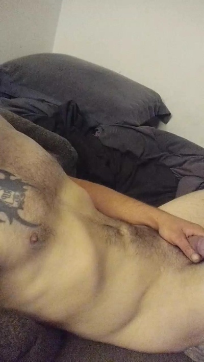 bigBUZZZZ69 live cam on Cam4