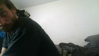 bigBUZZZZ69 live cam on Cam4