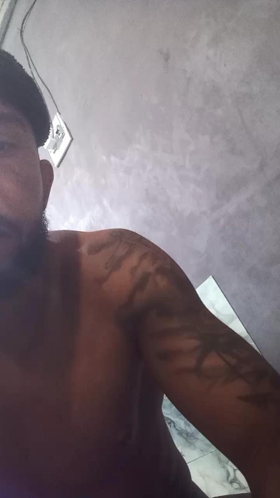 big_from_angola live cam on Cam4