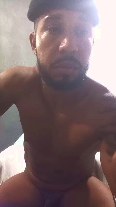 big_from_angola live cam on Cam4