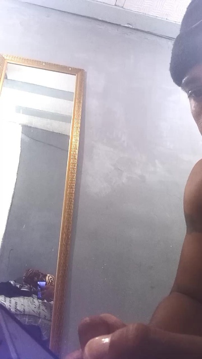 big_from_angola live cam on Cam4