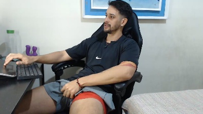 bigale24 live cam on Cam4