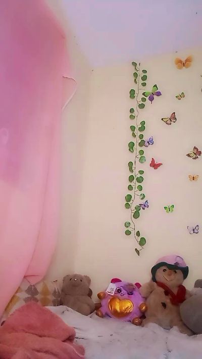 bigass004 live cam on Cam4