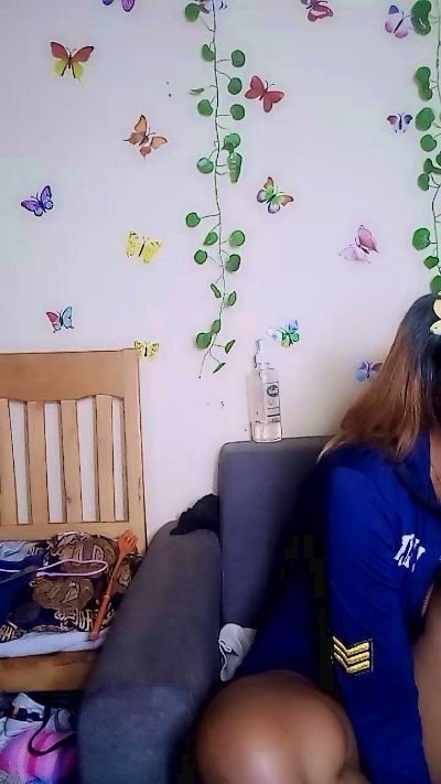bigass004 live cam on Cam4