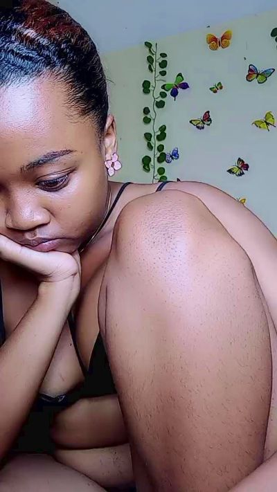 bigass004 live cam on Cam4