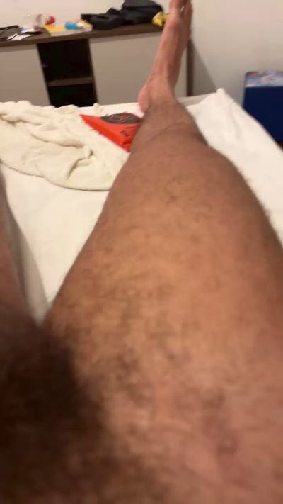bigballslatino1 live cam on Cam4