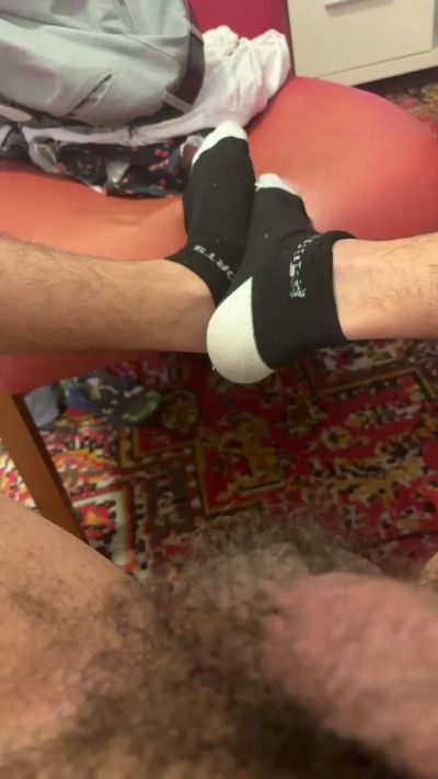 bigballslatino1 live cam on Cam4