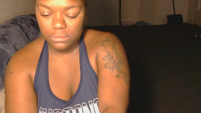 bigbootibambi live cam on Cam4