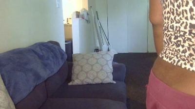 bigbootibambi live cam on Cam4