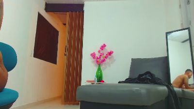 bigboss775 live cam on Cam4