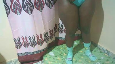 bigbutty001 live cam on Cam4