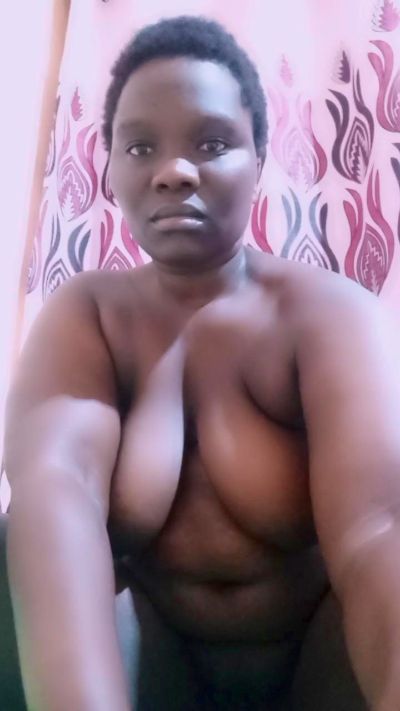 bigbutty001 live cam on Cam4