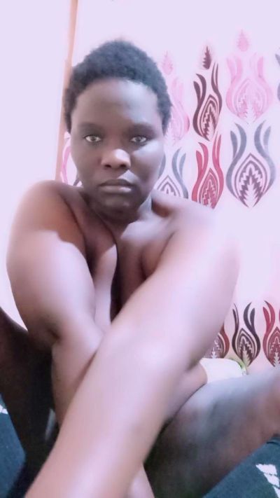 bigbutty001 live cam on Cam4