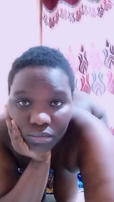 bigbutty001 live cam on Cam4