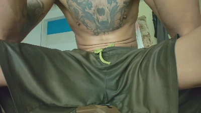 bigcentauro233 live cam on Cam4