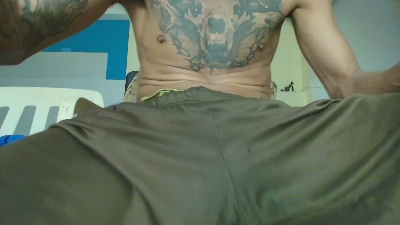 bigcentauro233 live cam on Cam4