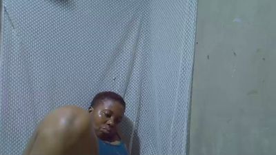 bigclit_mom live cam on Cam4