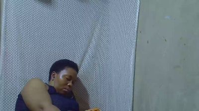 bigclit_mom live cam on Cam4