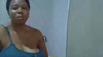 bigclit_mom live cam on Cam4