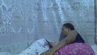 bigclit_mom live cam on Cam4