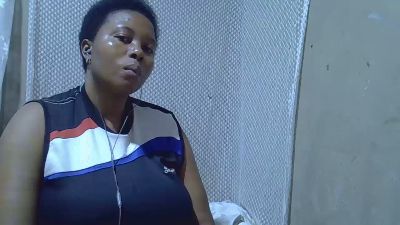 bigclit_mom live cam on Cam4