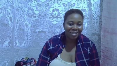 bigclit_mom live cam on Cam4