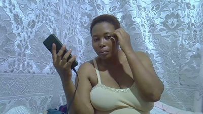 bigclit_mom live cam on Cam4