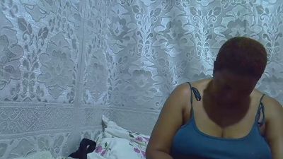 bigclit_mom live cam on Cam4