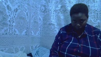 bigclit_mom live cam on Cam4