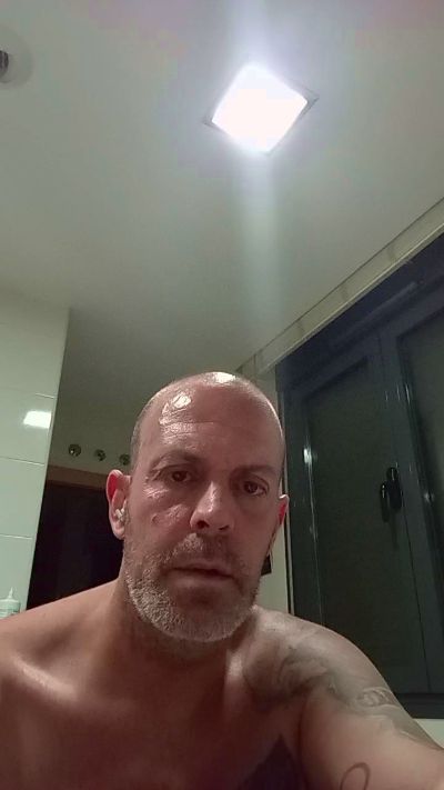 bigdick40 live cam on Cam4