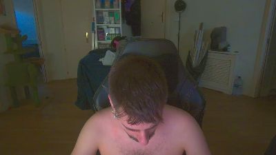 bigdickyoun1 live cam on Cam4