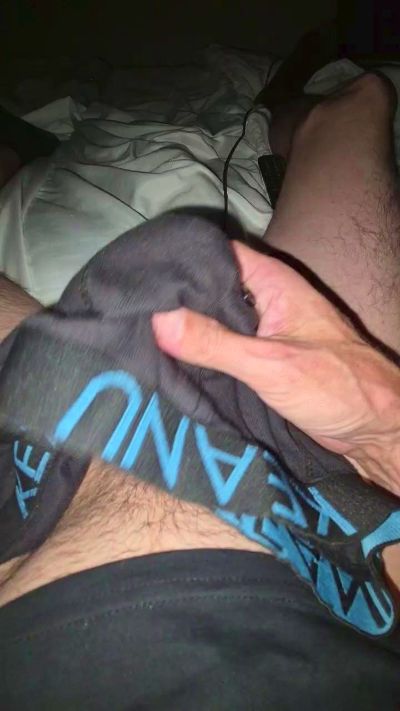 bigessexman1 live cam on Cam4