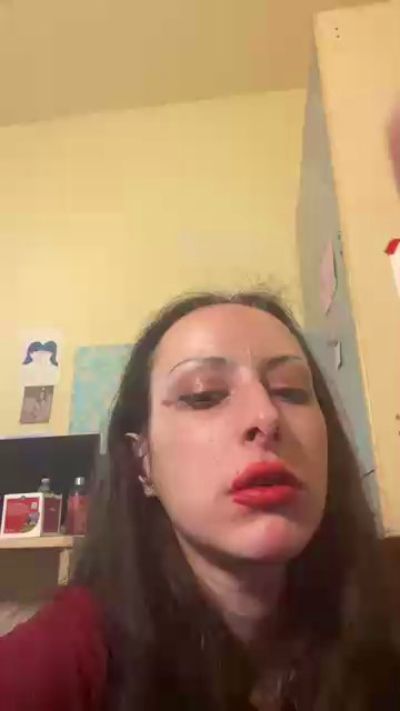 Watch  bigiulia42gcom2 live on Cam4