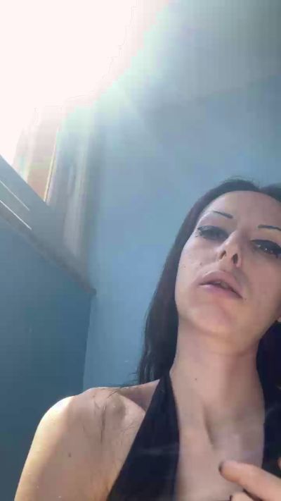 bigiulia42gcom2 live cam on Cam4