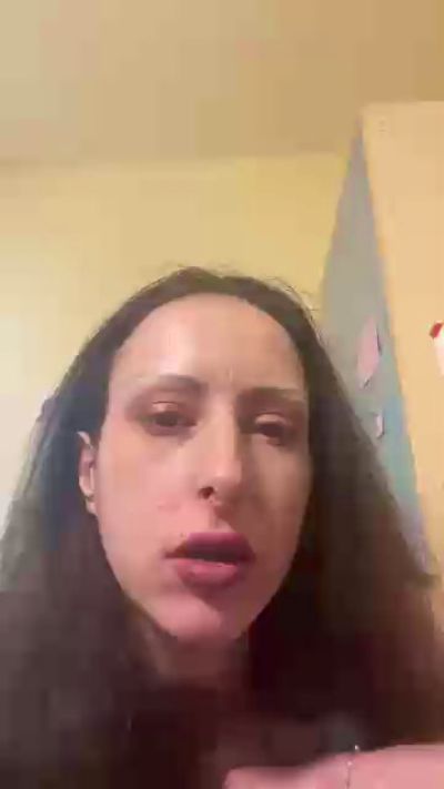 bigiulia42gcom2 live cam on Cam4