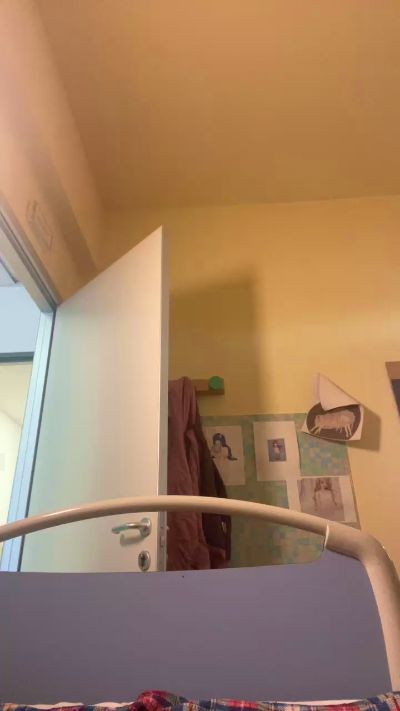 bigiulia42gcom2 live cam on Cam4