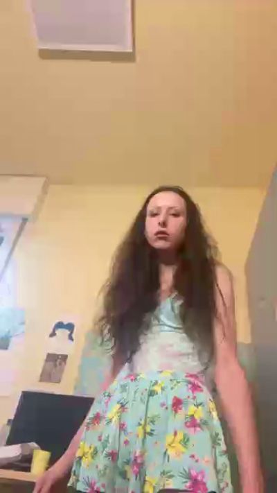 bigiulia42gcom2 live cam on Cam4