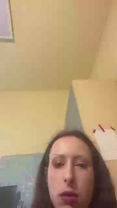 bigiulia42gcom2 live cam on Cam4