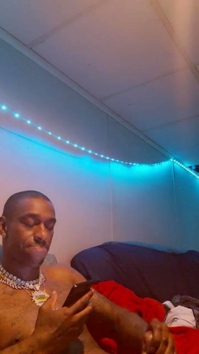 bigjer6 live cam on Cam4