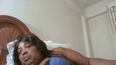 bigpussylipsx53 live cam on Cam4
