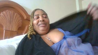 bigpussylipsx53 live cam on Cam4
