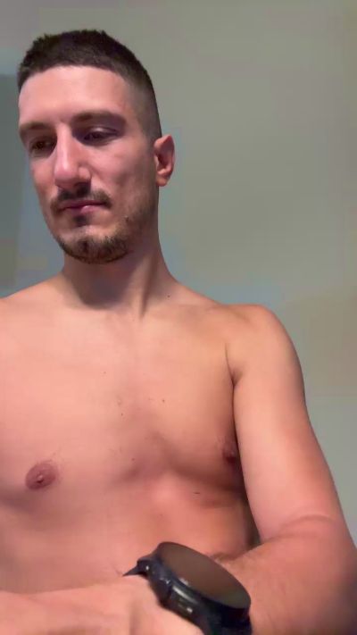 bigsurprisexxx live cam on Cam4
