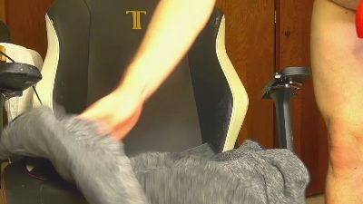 bigtoybear live cam on Cam4
