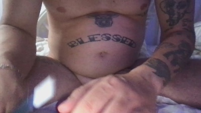 bigwhitedickit live cam on Cam4