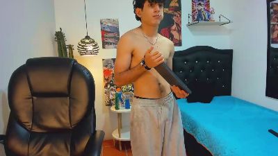 billy_wildd live cam on Cam4