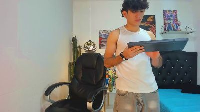 billy_wildd live cam on Cam4