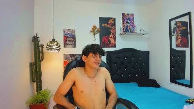 billy_wildd live cam on Cam4
