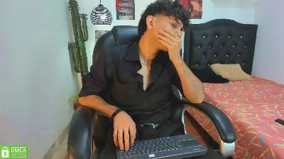 billy_wildd live cam on Cam4