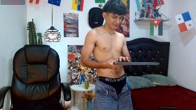 billy_wildd live cam on Cam4