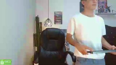 billy_wildd live cam on Cam4